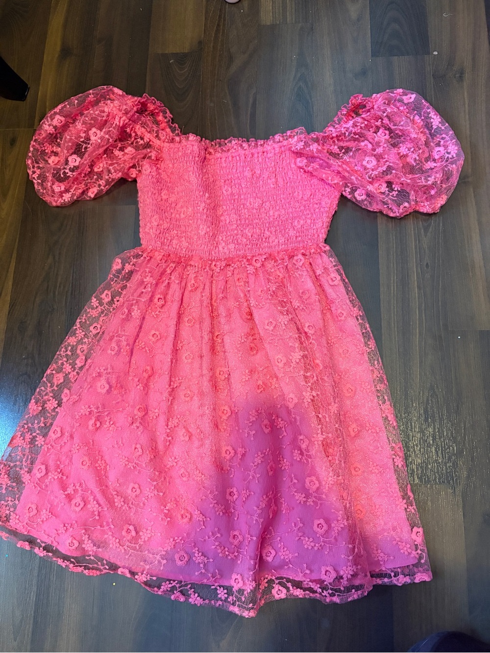 Main Strip Bright Pink Lace Puff-Sleeve Dress